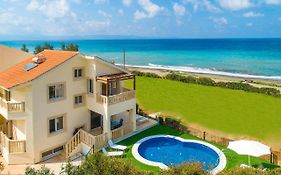 Villa Blue Diamond