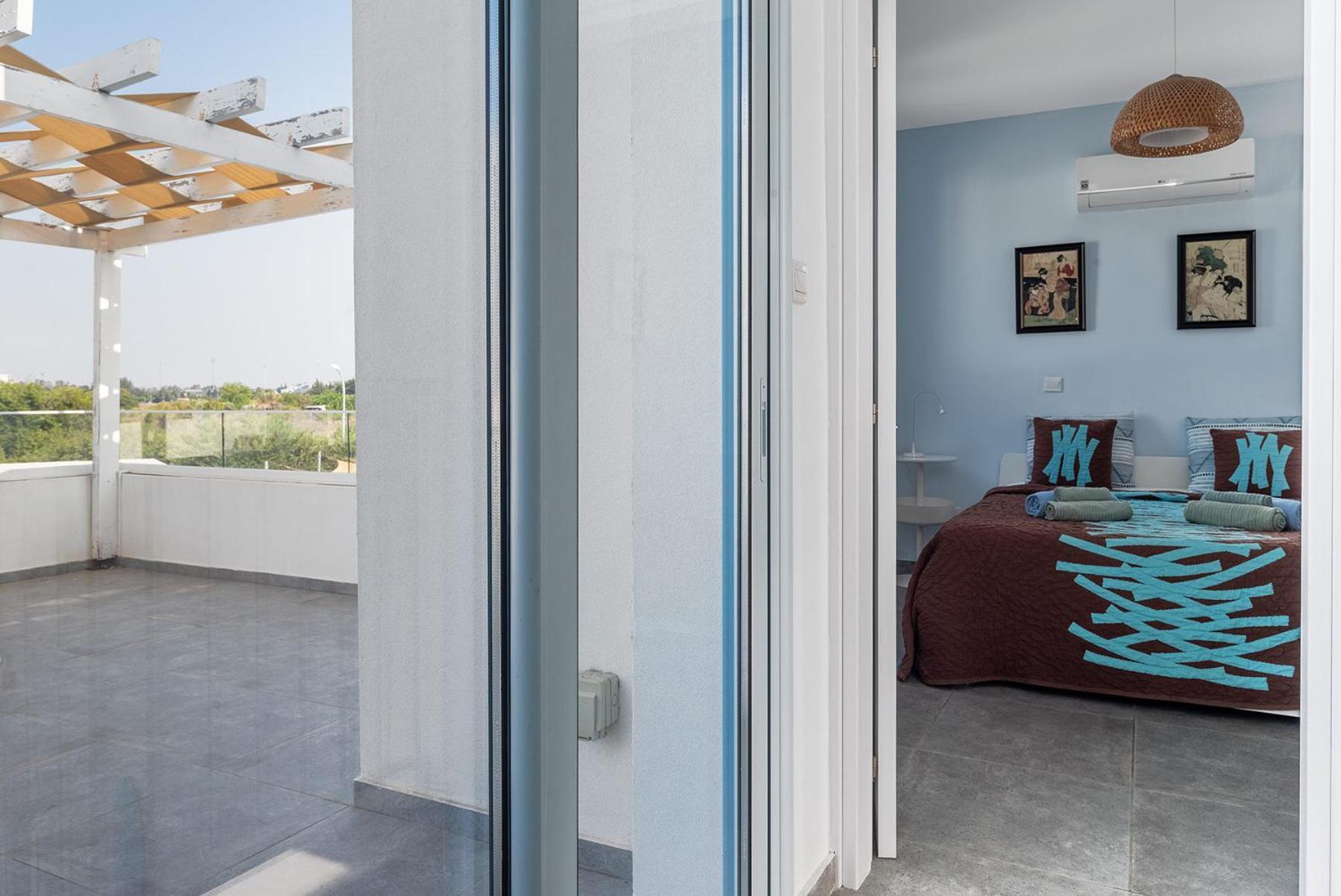 Blue Diamond Beach Villas Paphos Extérieur photo