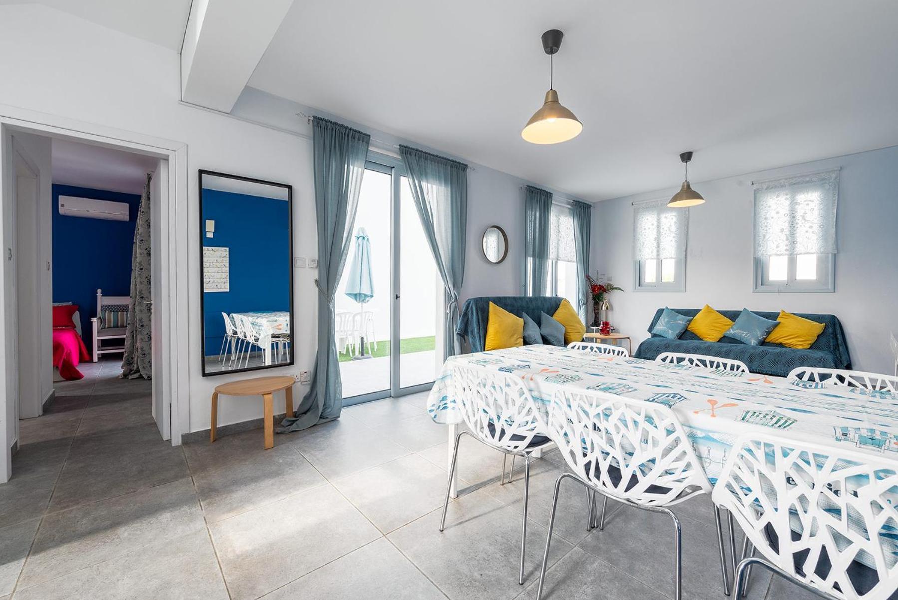 Blue Diamond Beach Villas Paphos Extérieur photo