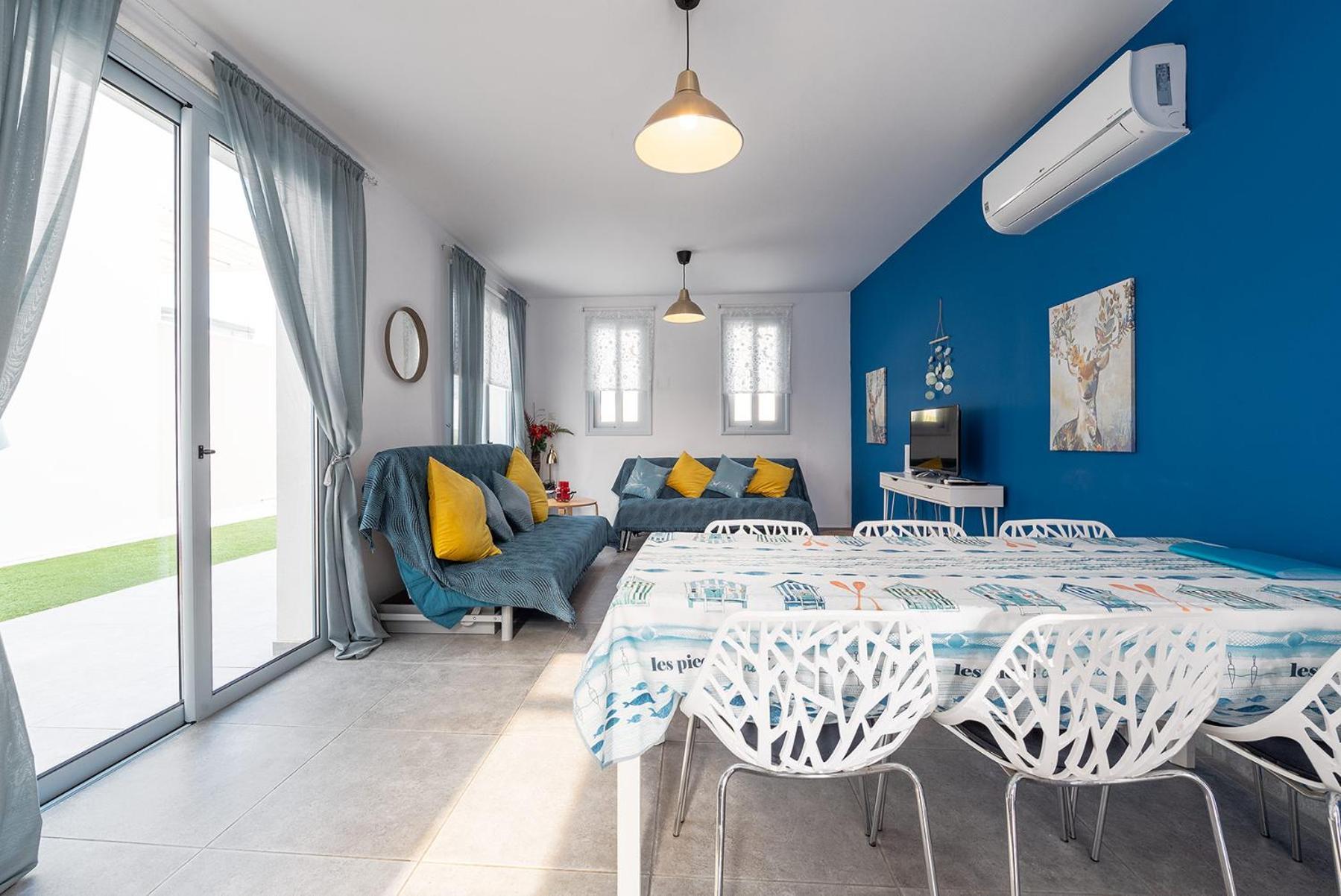 Blue Diamond Beach Villas Paphos Extérieur photo