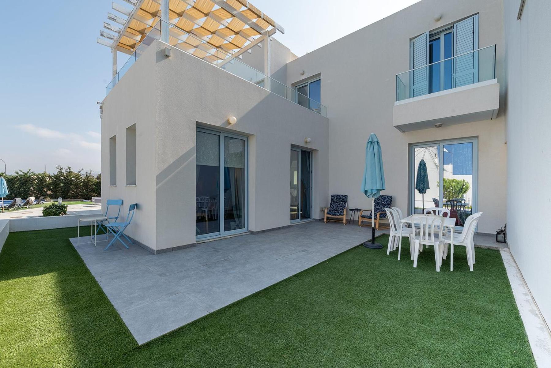 Blue Diamond Beach Villas Paphos Extérieur photo