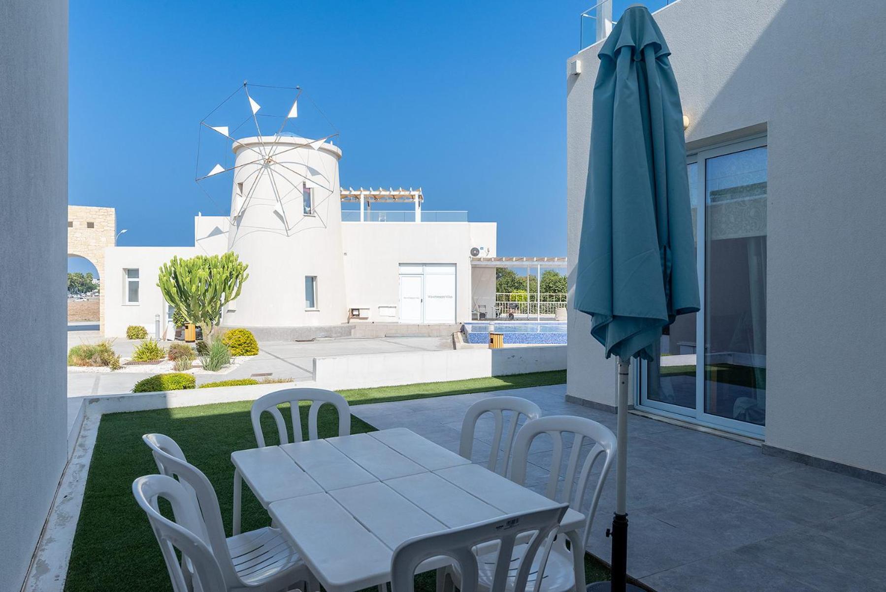 Blue Diamond Beach Villas Paphos Extérieur photo